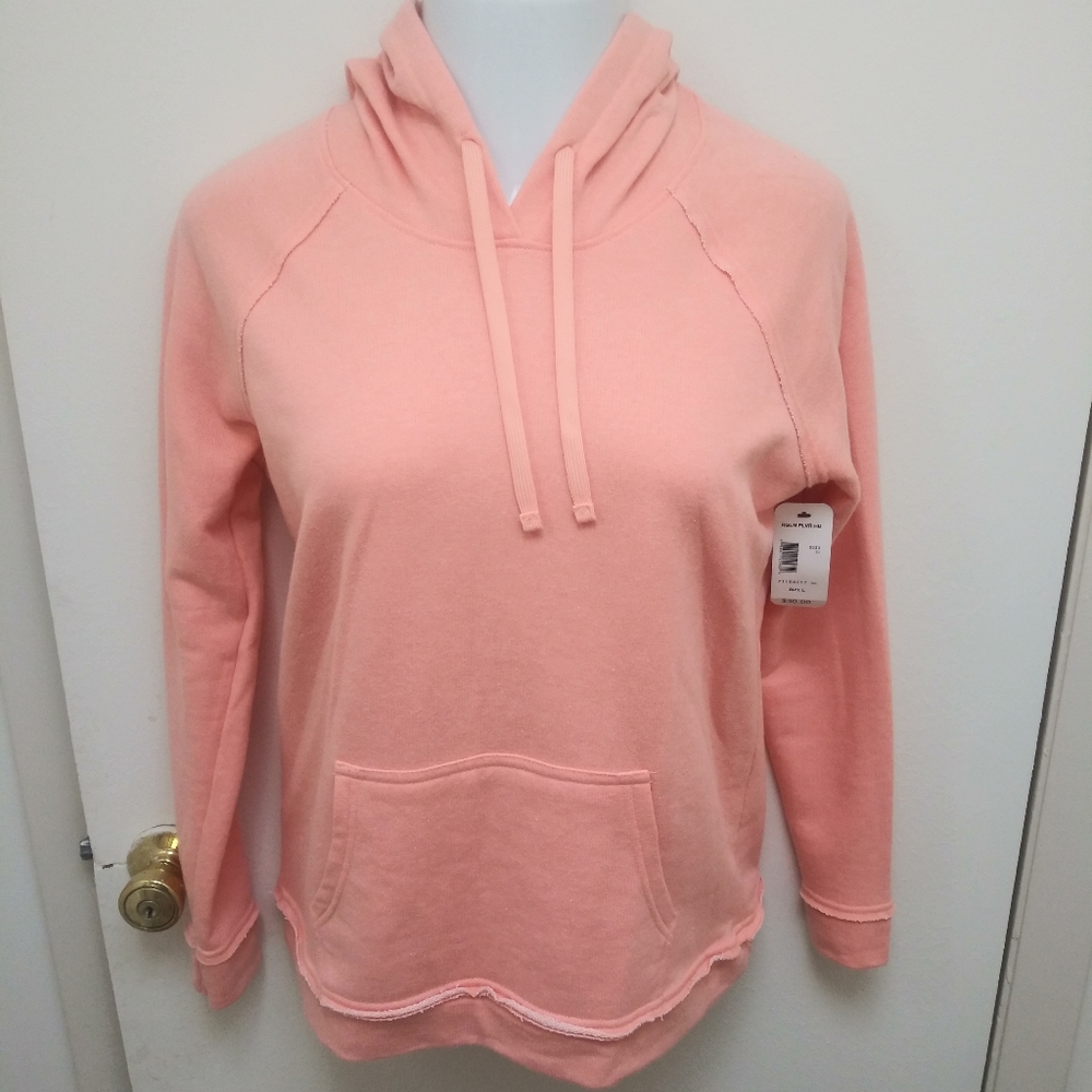 Raglan pullover hoodie